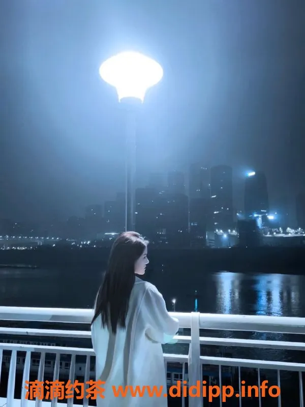 杭州上门服务-杭州雯雯，163身高47体重，陪浴调情服务