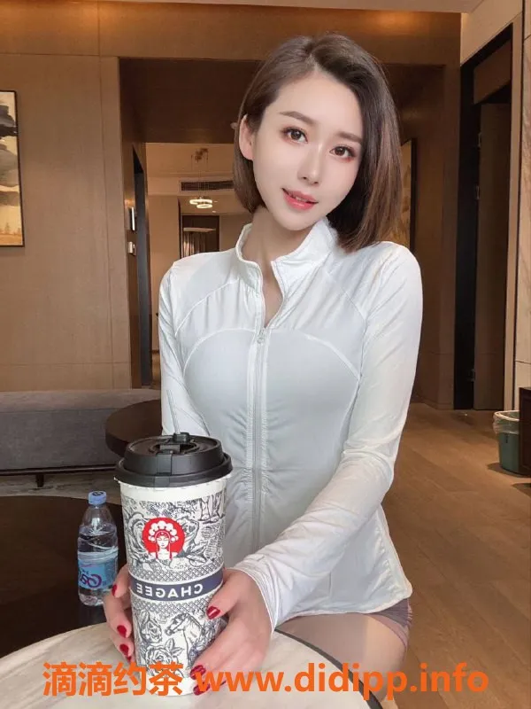 北京楼凤-朝阳双井丽莎，26岁168cm，C罩杯，茶费1K