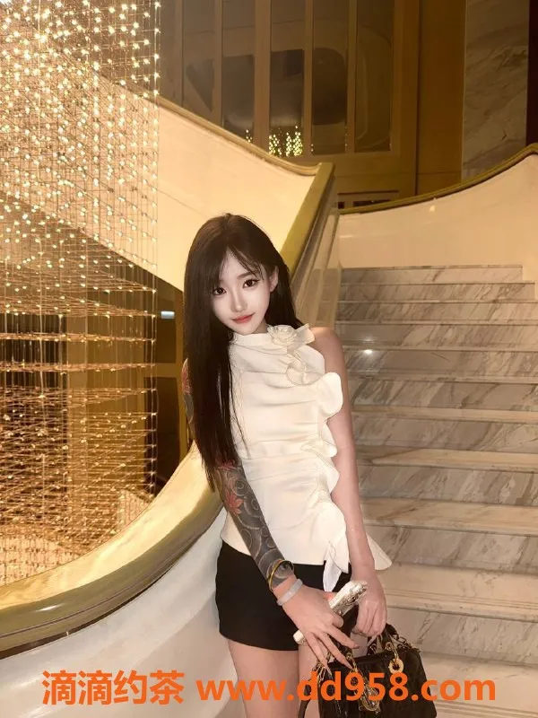 杭州楼凤-上城区又又，1000元陪浴，嫩妹调情体验