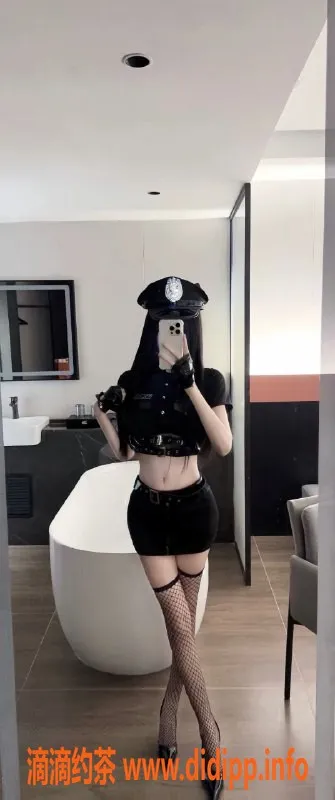 成都楼凤-武侯区小爱，身材姣好，服务一流