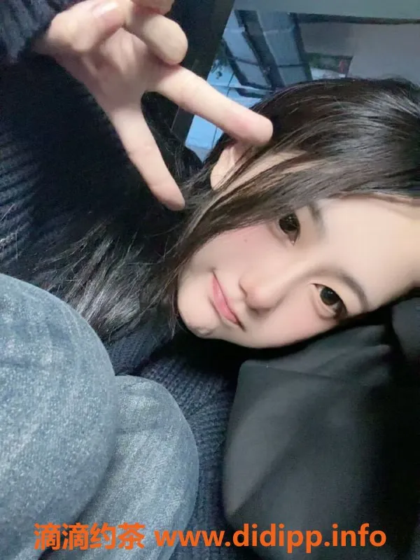 无锡楼凤-梁溪天诚大厦顶级学妹，白皙肌肤任你挑