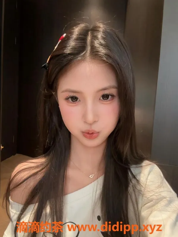 无锡楼凤资源信息,锡山校花08超嫩少女陪浴服务