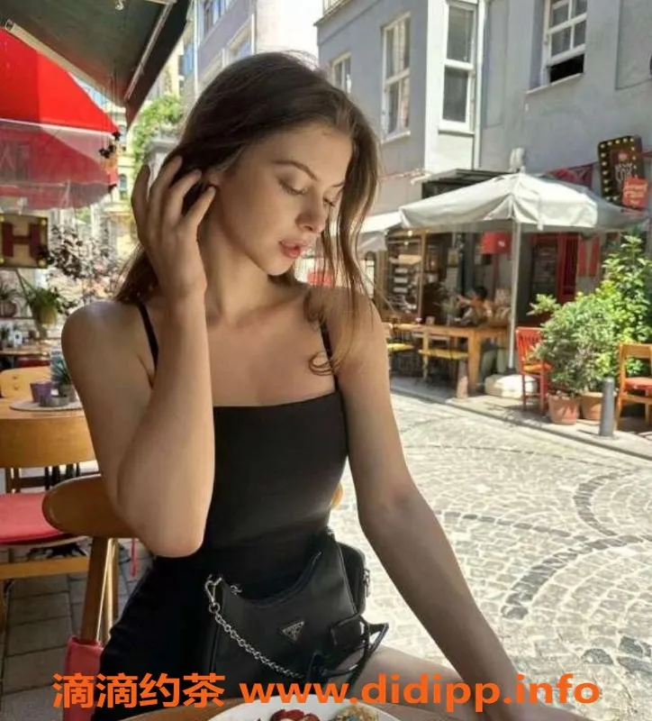 无锡楼凤-俄罗斯高挑美女陪浴服务，火辣身材抢眼