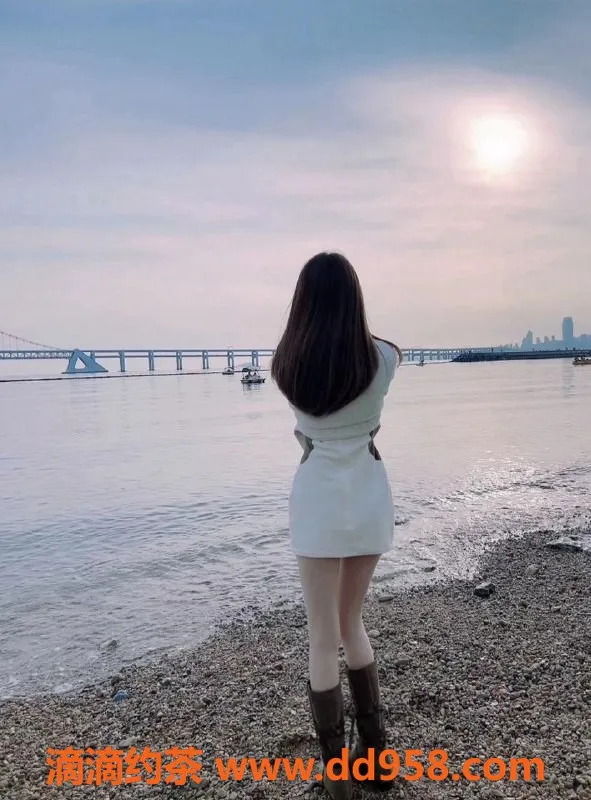 常州楼凤-武进理工学妹，169cm C罩杯，800元起服务