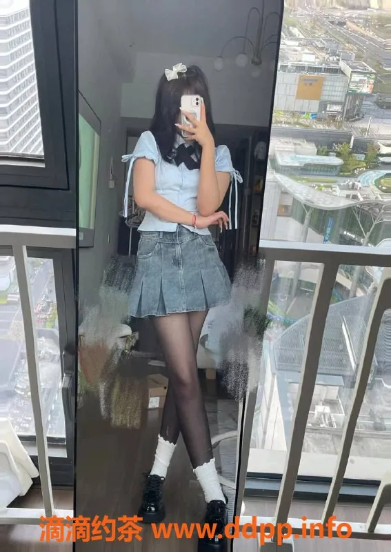 成都上门服务-成都馨猪，160cm匀称嫩妹，500元享三项服务