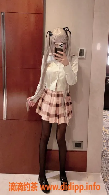 无锡楼凤-梁溪区奈奈酱，高颜值萝莉，165/45kg，2300元起