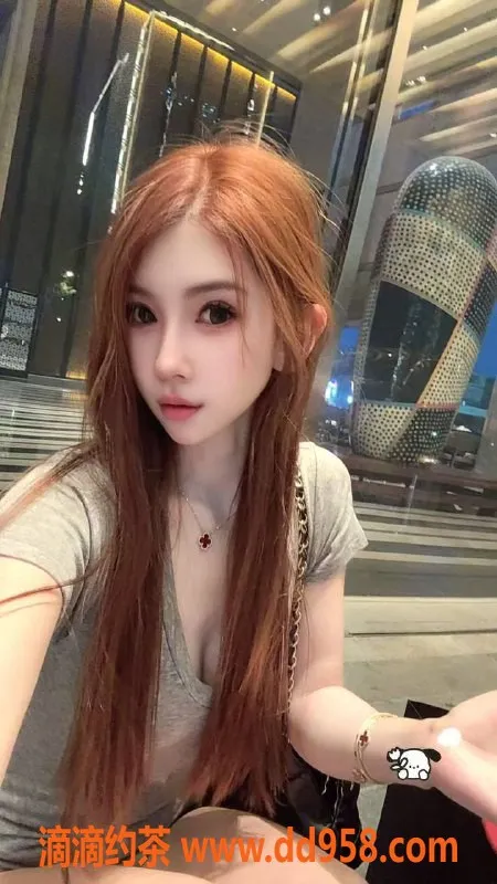 南京楼凤-江宁区书涵，173cm、93斤、24岁，900起服务