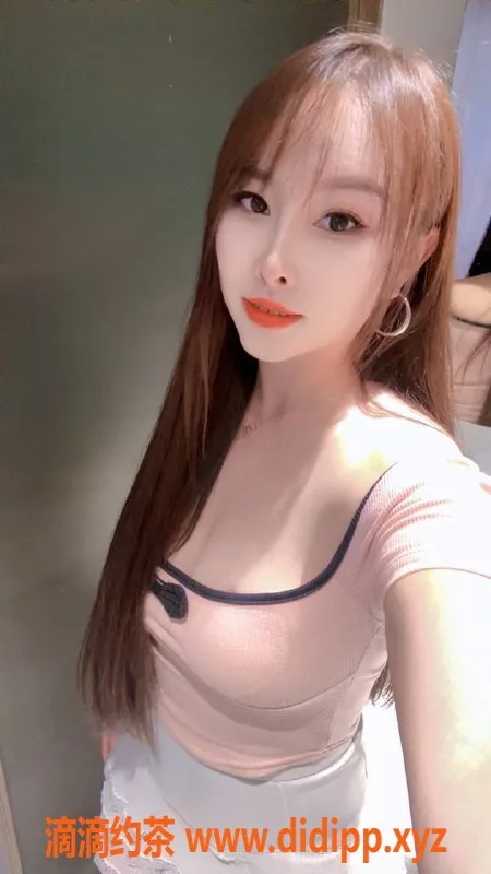 深圳楼凤-龙岗欢欢，超值500起，私聊了解更多！