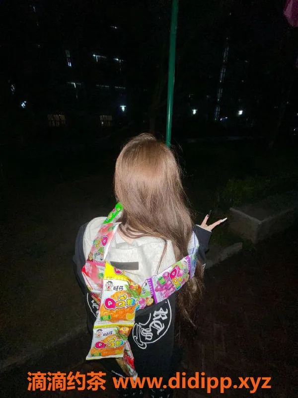 南通楼凤-学生兼职小崽子，168cm高，C罩杯只外出