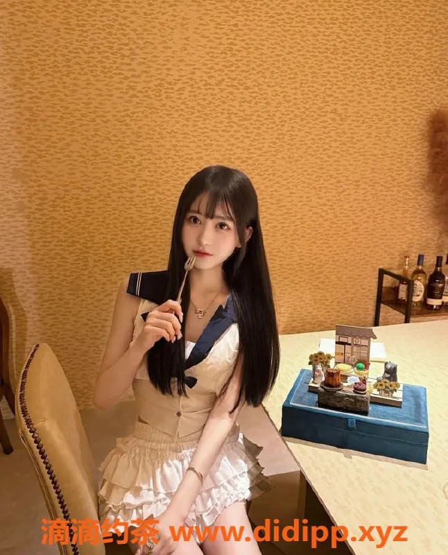 无锡外围-梁溪雅悦 04顶级大圈少女 舌吻陪浴服务