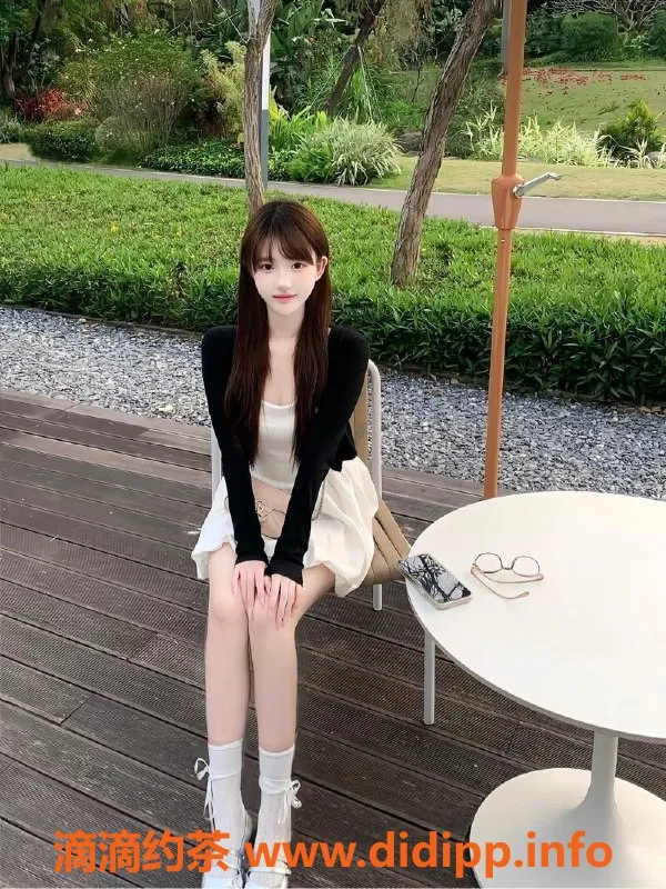 无锡楼凤-清扬公寓超嫩少女，冰火体验不容错过