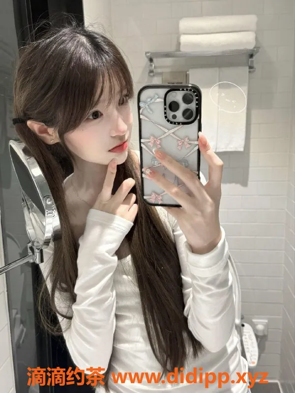 无锡楼凤-锡山07超嫩少女 三点粉陪浴服务