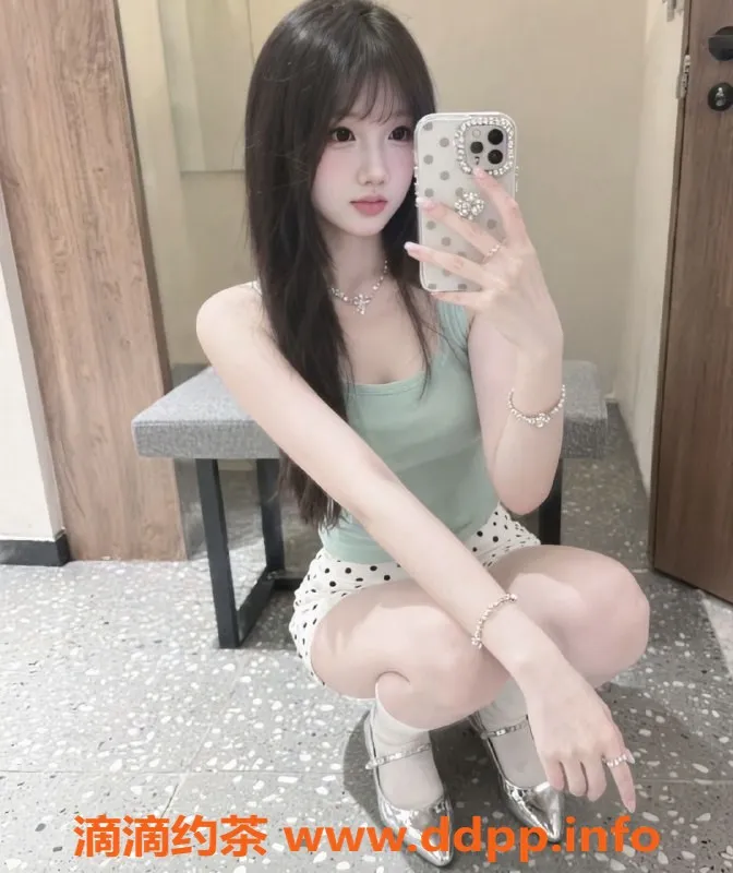 无锡楼凤-06萝莉酱嫩妹，白皙皮肤，众多服务等你体验