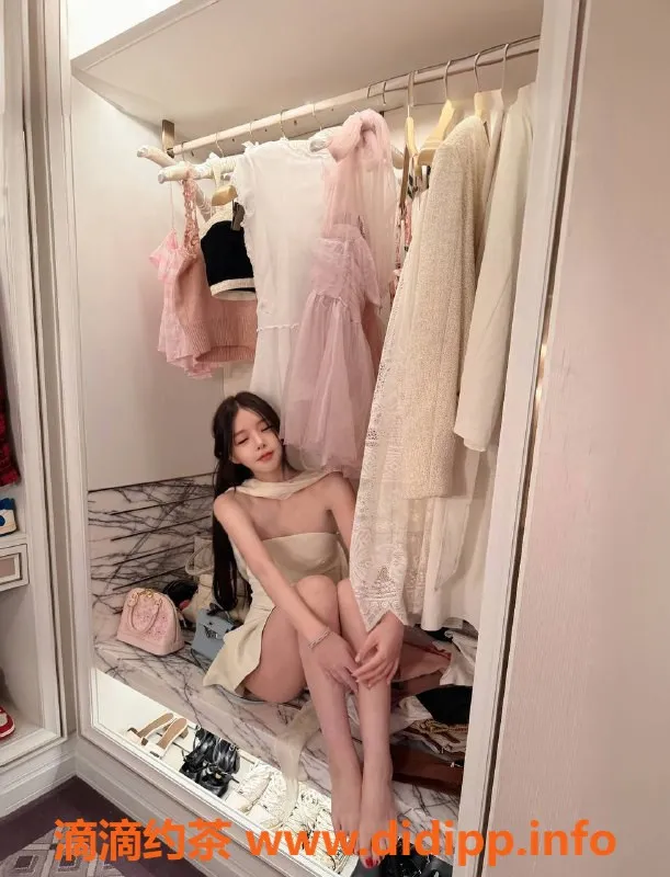 徐州楼凤-商丘嫩妹全套 甜美服务 诱惑无限