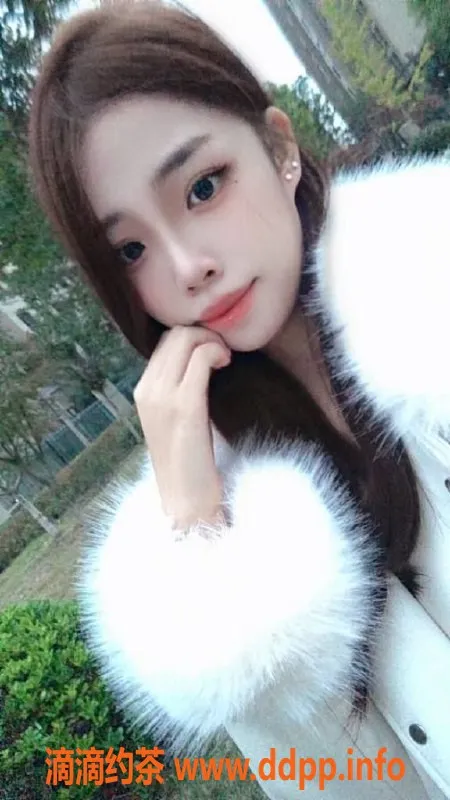 杭州楼凤资源信息,余杭区甜甜，18岁165cm，曲线诱人，服务丰富