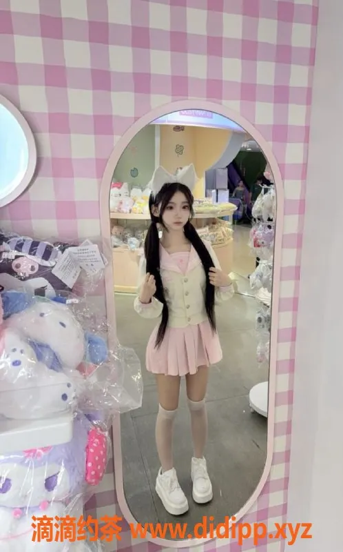 无锡楼凤-滨湖万达08顶级萝莉酱，白皙紧致皮肤