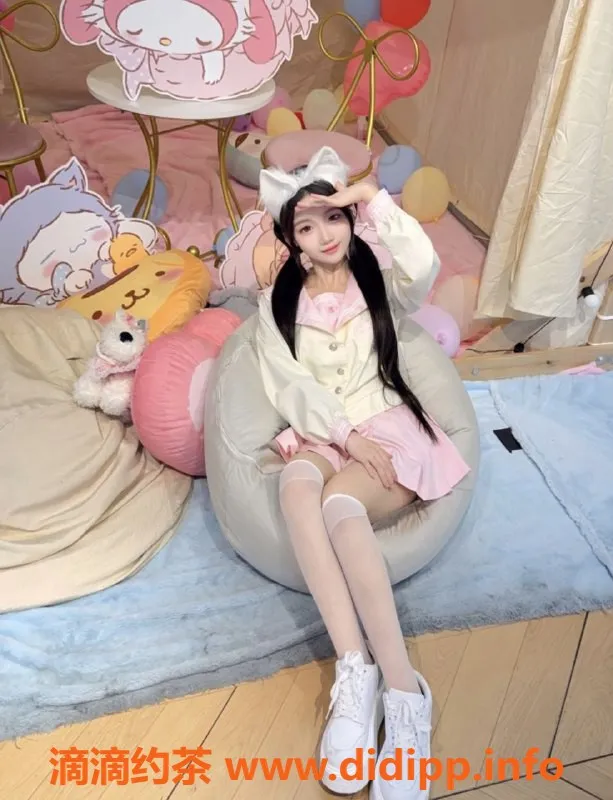 无锡楼凤-滨湖万达08顶级萝莉酱，白皙紧致皮肤