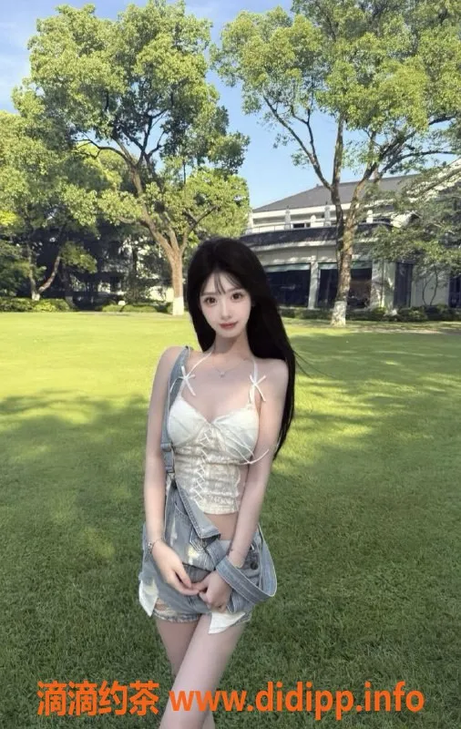 无锡楼凤-滨湖万达公寓07粉嫩学妹，雪白肤色，陪浴调情