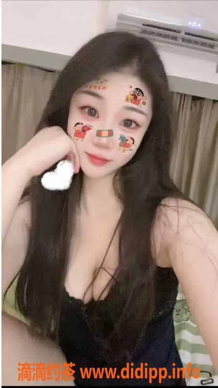 深圳楼凤-龙岗23岁温柔宝儿，168高C罩杯，600元体验