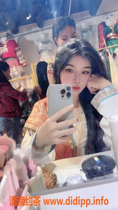 深圳楼凤资源信息,龙华夏雪，2000元/P优质服务等你体验