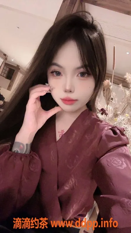 深圳楼凤-龙华区小A，800元体验独特服务