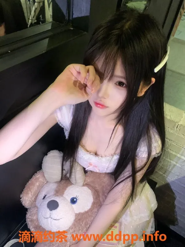 无锡楼凤-锡山铂金岛校花学妹，174大长腿超清纯