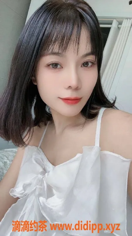 成都楼凤-青羊区少妇车098，课时费5p，服务超赞！