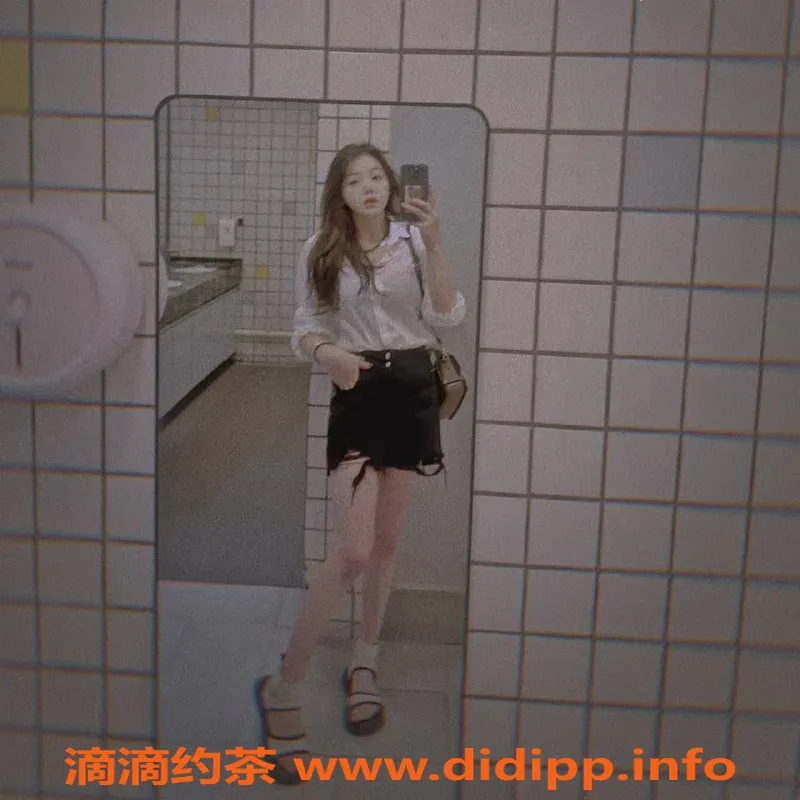 杭州楼凤-上城巨乳御姐雅雅，微胖迷人服务