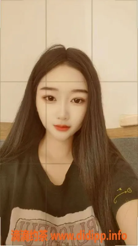 深圳楼凤-龙岗新人莉莉，26岁165cm C罩杯，500元体验