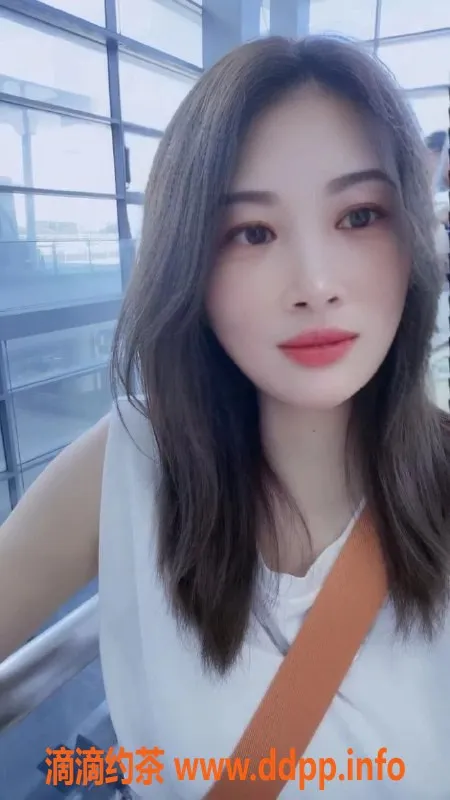 广州楼凤-广州白云26岁美女，400元多种激情服务