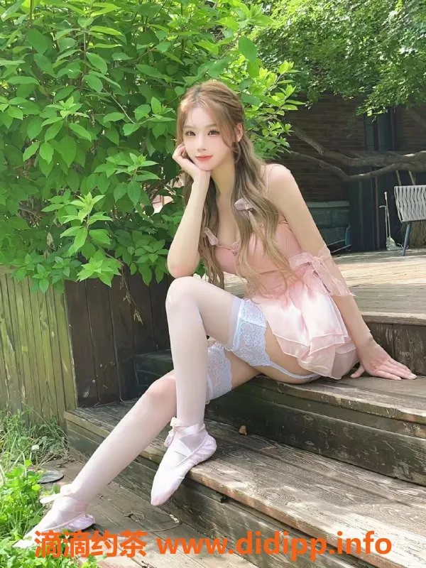 上海楼凤-静安何玥姿：170cm大长腿，48kg天然C杯