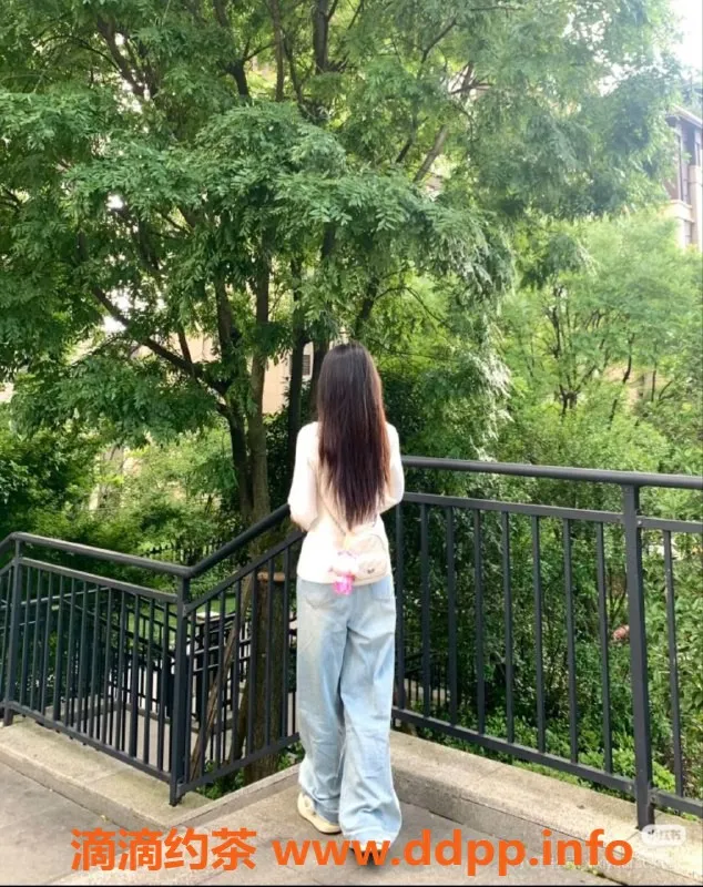 常州楼凤-武进万达莹莹，163cm 90斤性感嫩妹