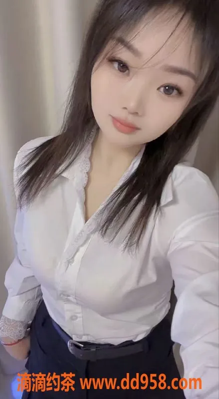 中山楼凤-港口区靓女洗吹做服务，超值体验！