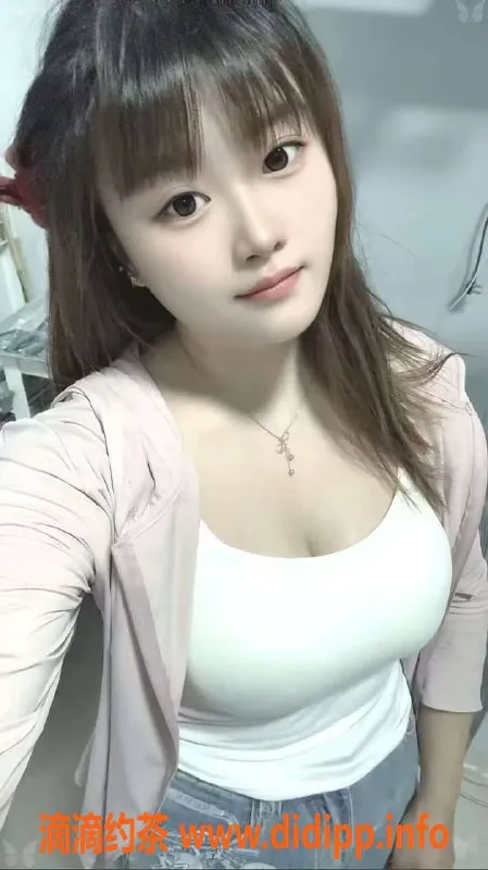 中山楼凤-东凤洗吹做服务，300快餐女伴等你来体验