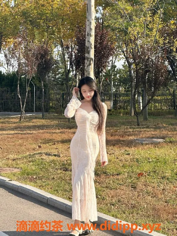 无锡上门服务-上门区高颜值葡萄，陪浴69等服务