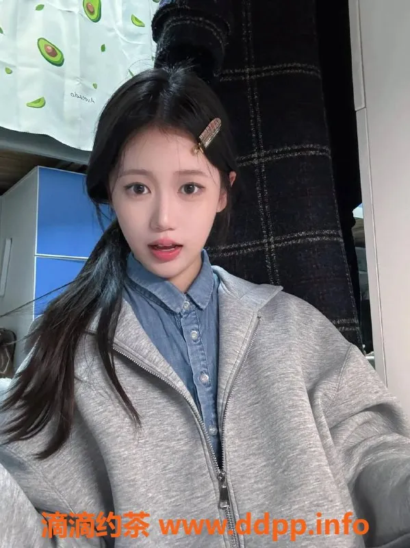 南通楼凤-南通清纯女大学生沫沫，18岁165cm，身材绝佳