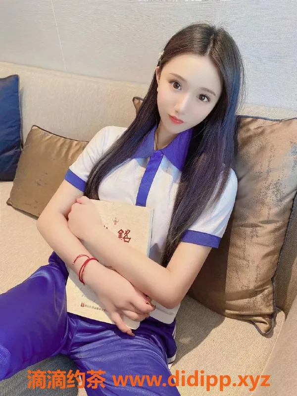 上海楼凤-浦东可爱小姐🐣04，身高164，体重85，服务超贴心！