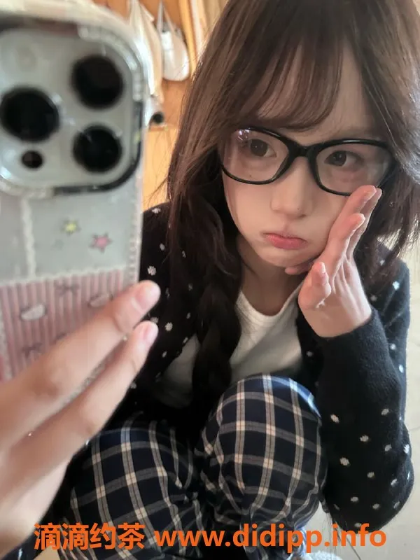 无锡楼凤-锡山中堂岭06少女，娇小可爱等你体验