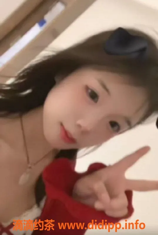 中山楼凤-古镇16岁女孩，400快餐服务，尽享青春魅力