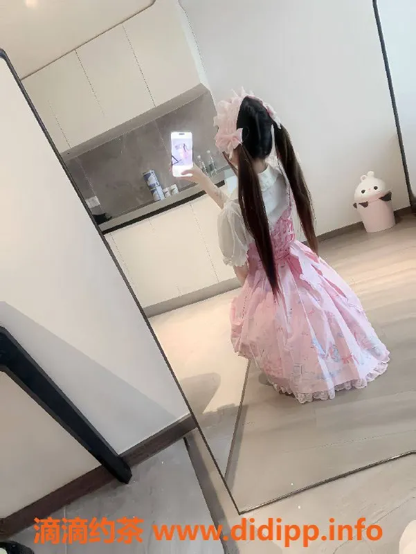 杭州楼凤资源信息,滨江区果果酱，158cm，85斤，初次兼职萌妹