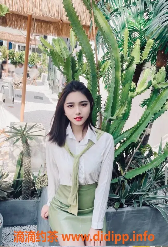 深圳楼凤-深圳南山 18岁可爱小姐姐 698p起