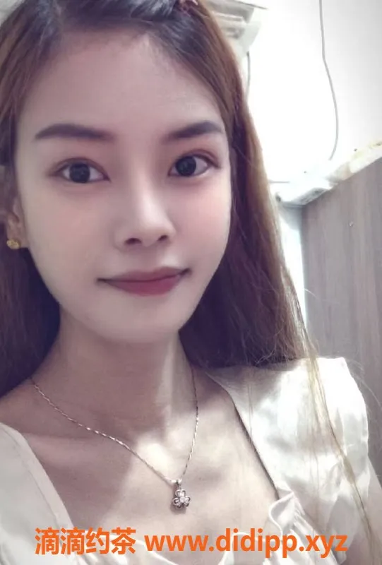 中山楼凤-南头美女：快餐300元，洗吹做400元