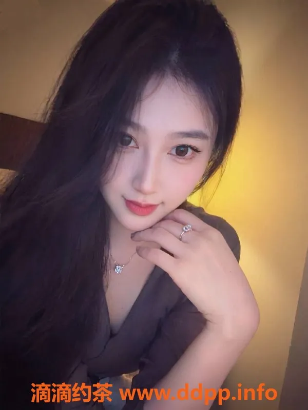 杭州楼凤-上城区慕橙：性感微胖御姐，双重享受只需13元起