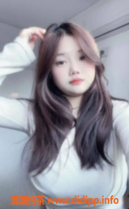 杭州楼凤-上城区18岁佳佳，温柔可人，激情服务等你体验