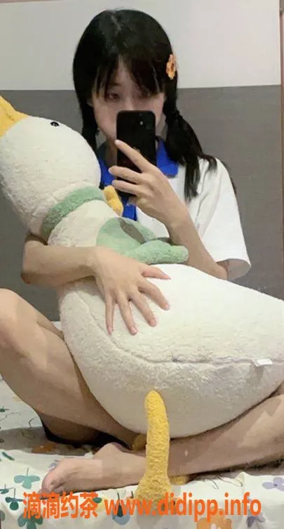 深圳楼凤-宝安婷婷老师，300环保，唇吻等服务