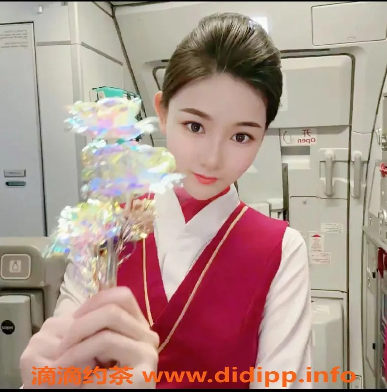 上海楼凤-闵行兮兮，20张内超值体验！