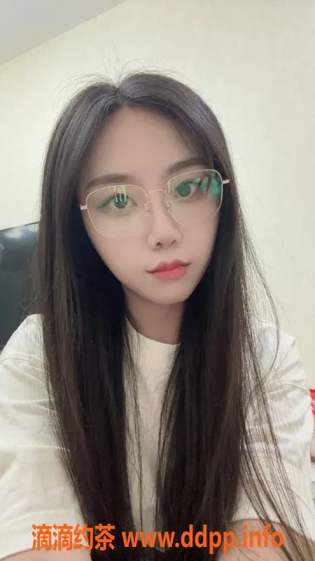 成都楼凤资源信息,天府三街艾琳，24岁御姐，身材匀称，500p起