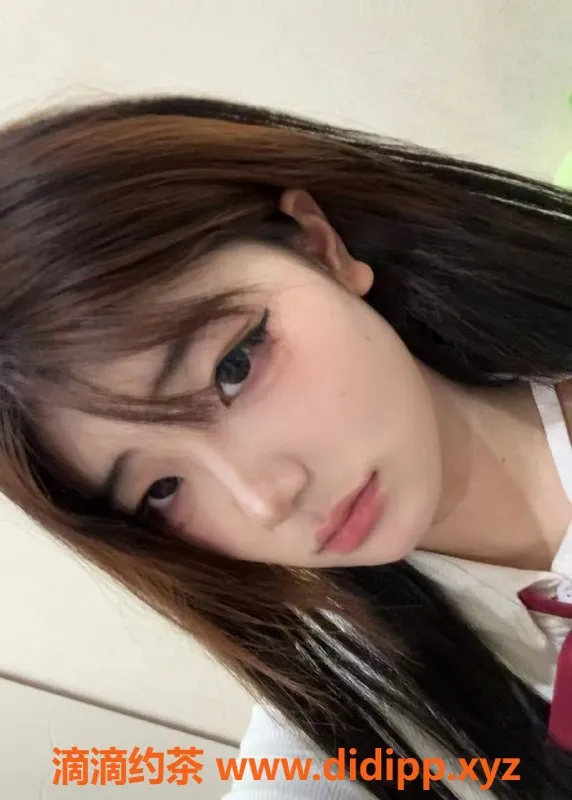 成都楼凤-成都安琪，16岁小妹，166高、100斤，首次仅需630元