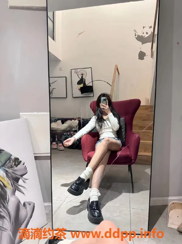 成都楼凤-成都安琪，16岁小妹，166高、100斤，首次仅需630元