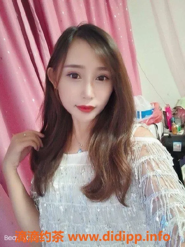 南京楼凤-恩恩，南京热门小姐，800起，专业服务